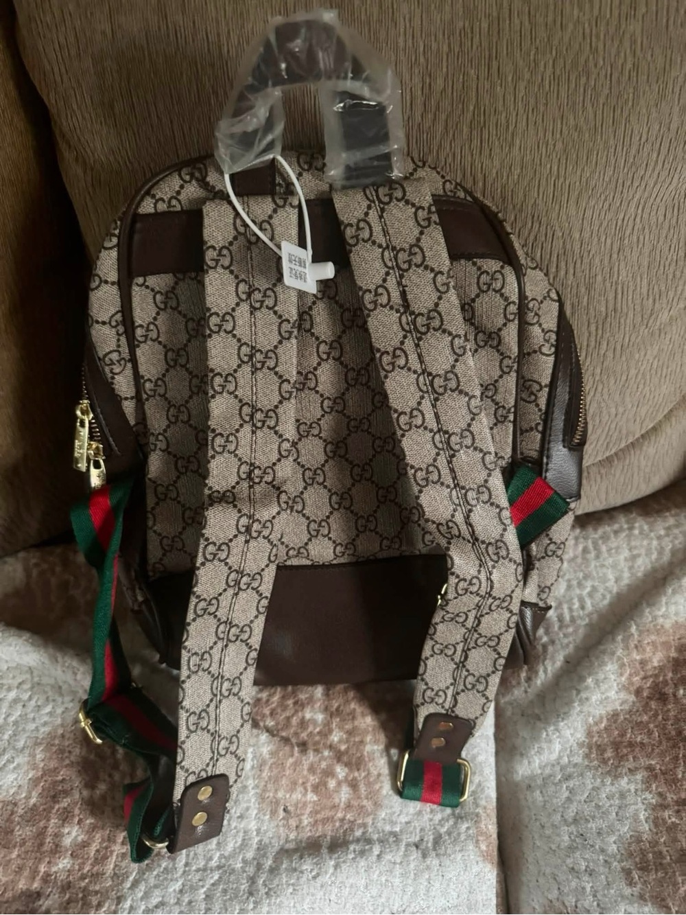 Elegant Backpack Fashion - Picture 2 of 2